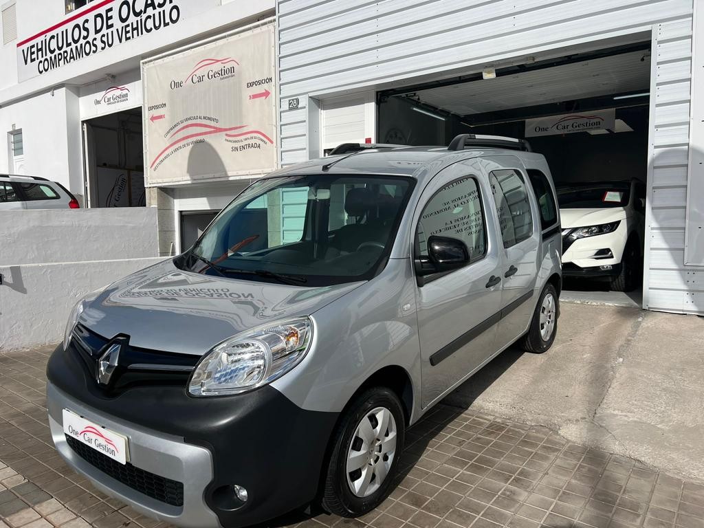 RENAULT KANGOO 1.5 DCI 95 CV COMBI LIMITED M1