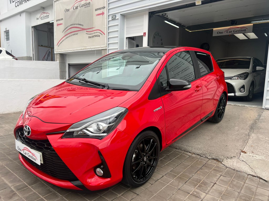 TOYOTA YARIS GR SPORT 1.5 100CV