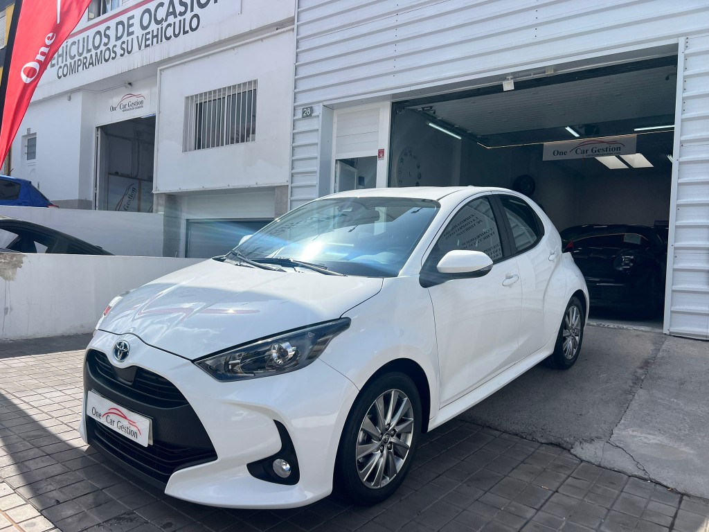 TOYOTA Yaris 1.5 120H Active Plus