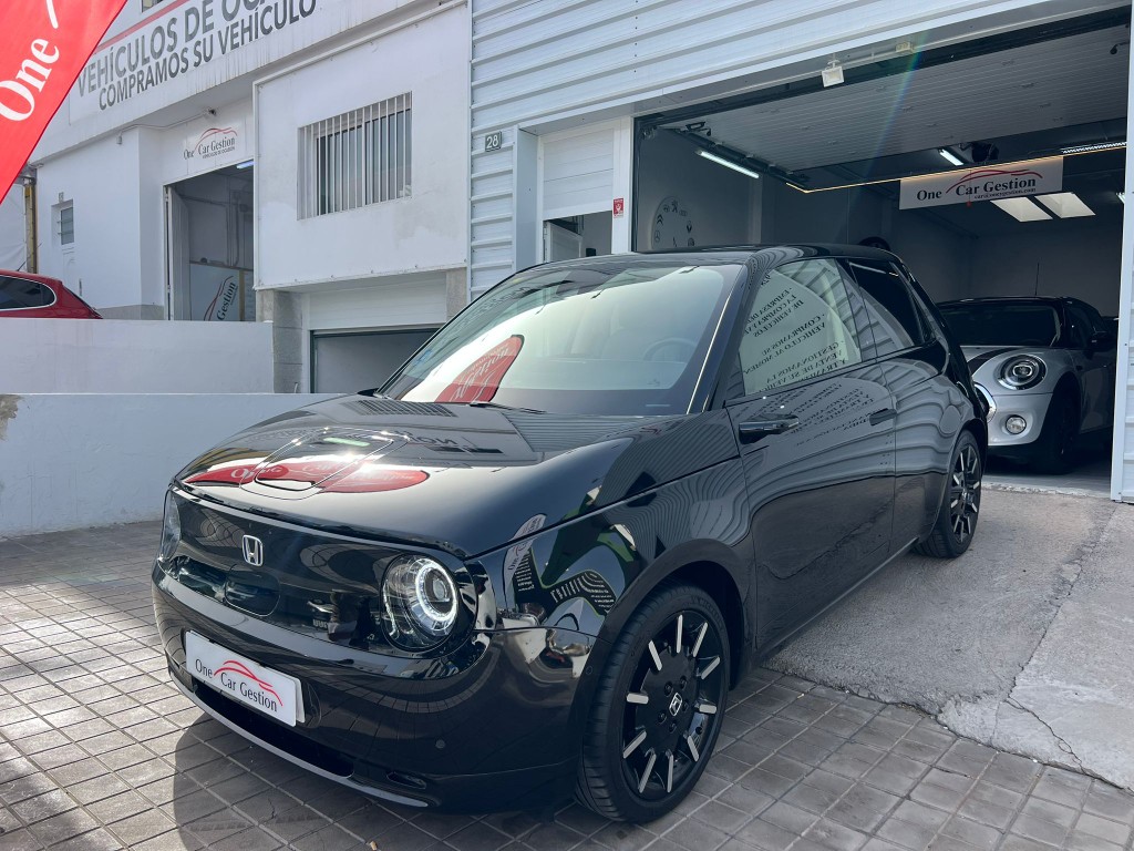 ​​​​​​​HONDA Honda e Advance