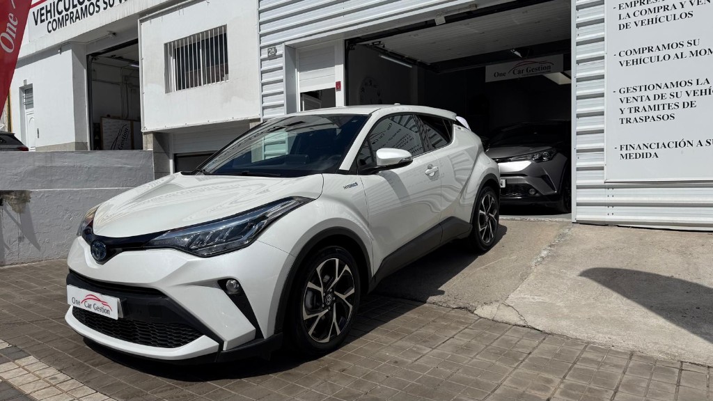 TOYOTA CHR