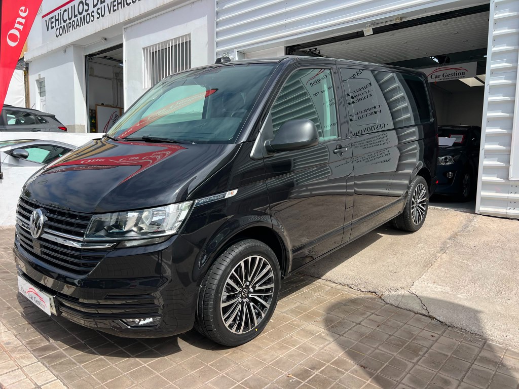 VOLKSWAGEN CARAVELLE 2.0 AUTOMATICO 150 CV